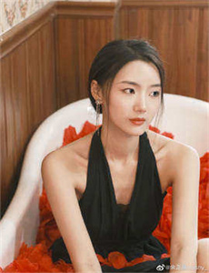 小77论坛-男人躁女人到高潮AV
