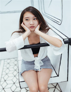 吸美眉的乳-无颜之月动漫免费观看